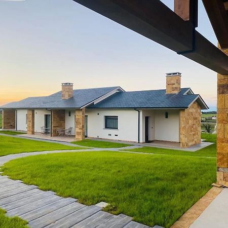 Ferienwohnung El Pueblin Del Pinar Navia Exterior foto